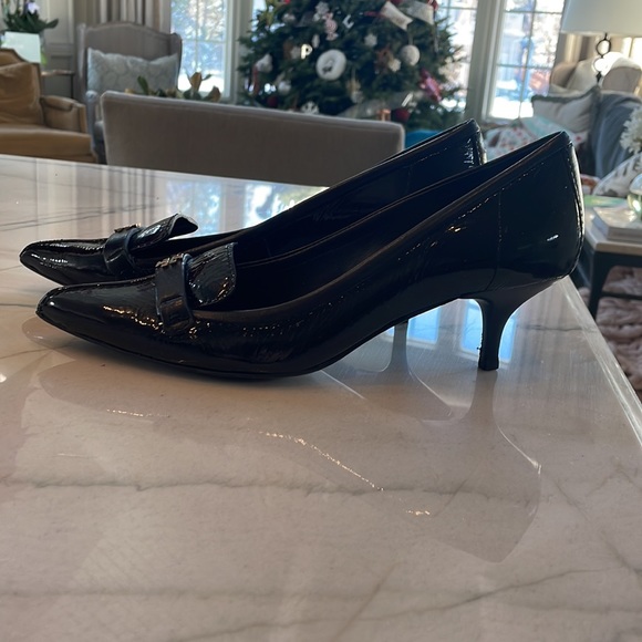 Tory Burch black patent pumps 2in heel - Picture 2 of 7